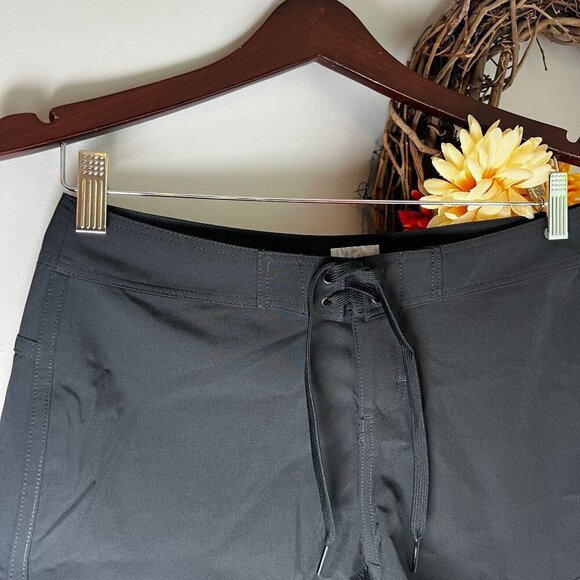 prAna Womens Schaffie Mid-rise Swim Short XTRA-SMALL in Black UPF 50+ - Picture 2 of 7